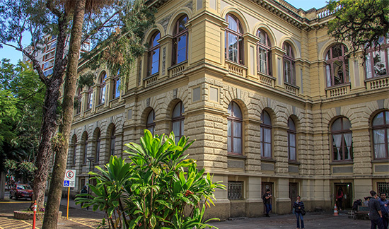 Leia mais sobre o artigo Universitária com transtorno do pânico poderá realizar matrícula na UFRGS após perda de prazo (18/05/2022)