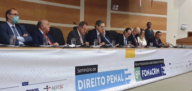 Leia mais sobre o artigo SJSC sedia Seminário de Direito Penal e 8º Fonacrim (09/06/2022)