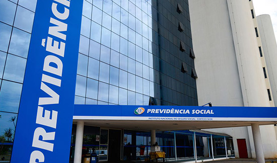 Leia mais sobre o artigo INSS deve reativar benefício a idoso após cancelamento sem aviso (29/08/2022)