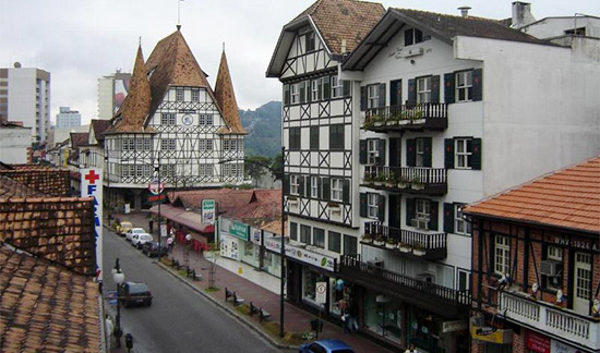 Leia mais sobre o artigo Mantida suspensão de construção de loja da Havan no Centro Histórico de Blumenau (SC) (30/09/2022)