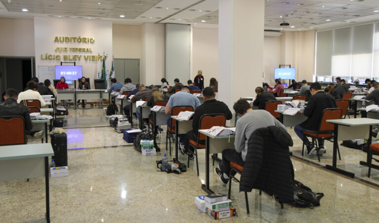 Leia mais sobre o artigo Justiça Federal realiza a segunda etapa de concurso para magistratura (10/10/2022)