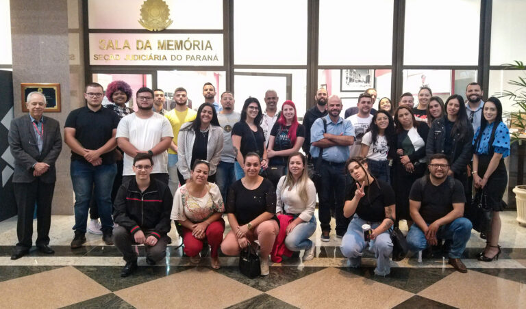 Leia mais sobre o artigo Justiça Federal recebe visita de acadêmicos da Unifatec (18/11/2022)
