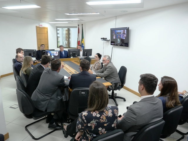 Leia mais sobre o artigo Execução da sentença dos beach clubs será dividida em cinco processos independentes (04/11/2022)
