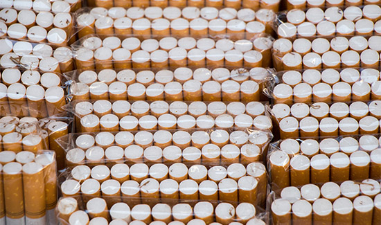 Leia mais sobre o artigo Paraguaio flagrado transportando 420 mil carteiras de cigarro tem condenação mantida (23/11/2022)