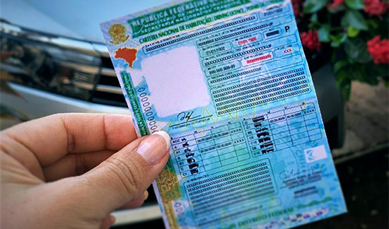 Leia mais sobre o artigo Mantida condenação de mulher que financiou veículo com documentos falsos (14/12/2022)