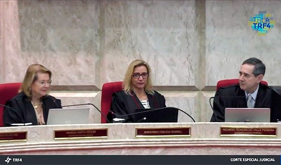 Leia mais sobre o artigo Corte Especial faz última sessão do ano e despede-se de desembargadora (16/12/2022)