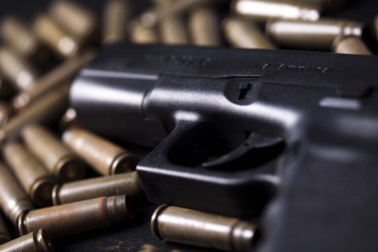Leia mais sobre o artigo Argentino é condenado por tráfico internacional de armas (12/01/2023)