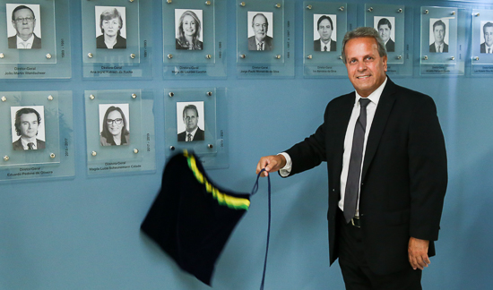 Leia mais sobre o artigo Inaugurado o retrato do servidor Gaspar Paines Filho (27/02/2023)