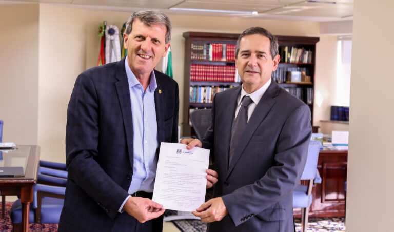 Leia mais sobre o artigo Presidente recebe secretário do Trabalho do RS (23/02/2023)