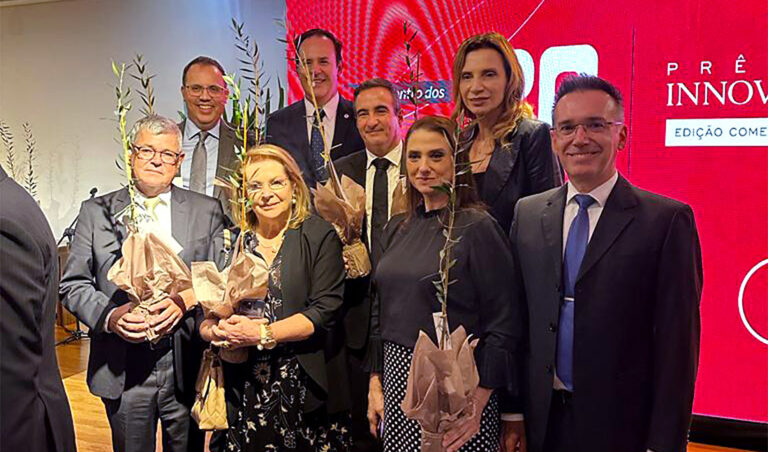 Leia mais sobre o artigo Evento homenageia práticas inovadoras da 4ª Região (30/03/2023)