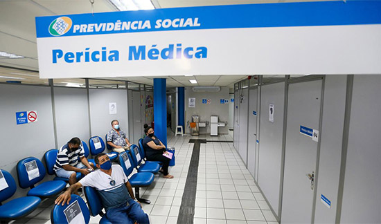Leia mais sobre o artigo Cozinheira não pode ser obrigada a realizar tratamento cirúrgico (17/03/2023)