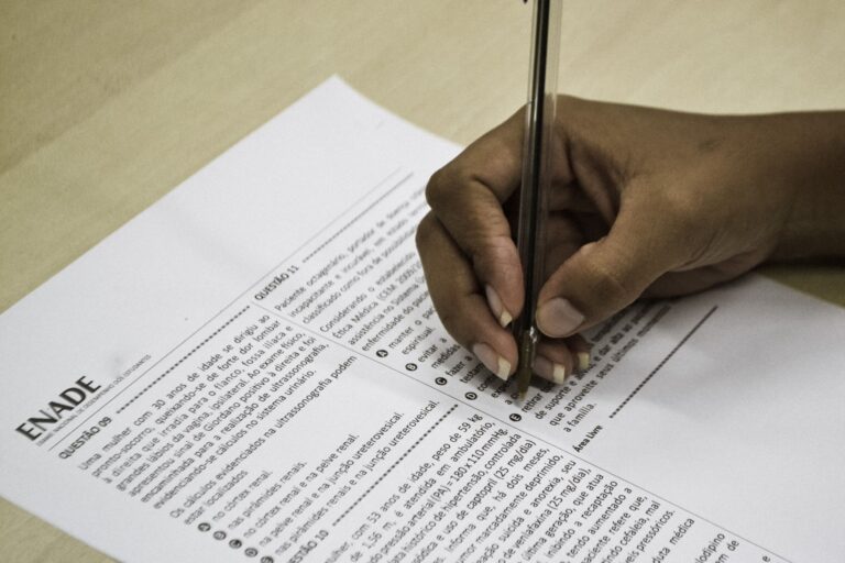 Leia mais sobre o artigo Justiça Federal permite que estudantes de medicina colem grau sem terem participado do Enade (20/04/2023)