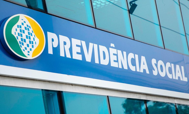 Leia mais sobre o artigo INSS deve indenizar por suspender, sem aviso, benefício de pessoa com deficiência (26/04/2023)