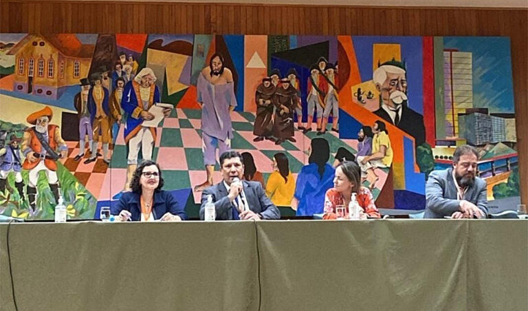 Leia mais sobre o artigo Práticas restaurativas pioneiras da 4ª Região são apresentadas em evento nacional de conciliação (18/04/2023)