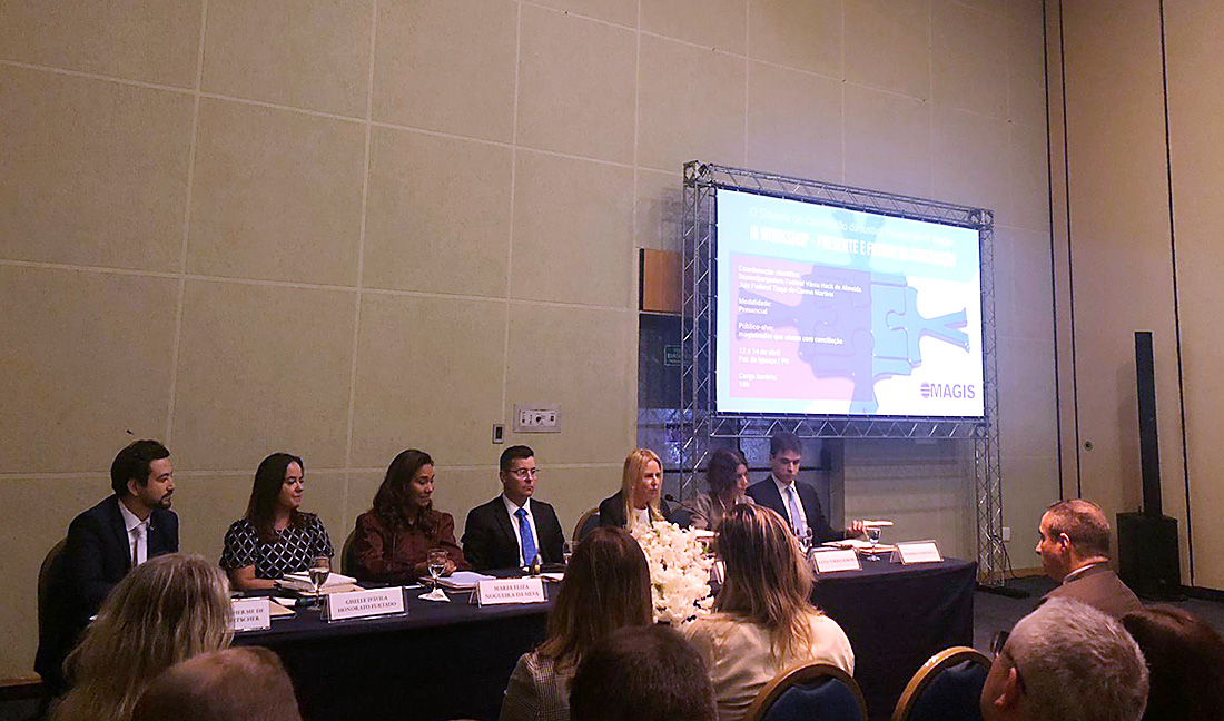 No momento, você está visualizando Workshop aborda boas práticas do Sistema de Conciliação da Justiça Federal da 4ª Região (14/04/2023)