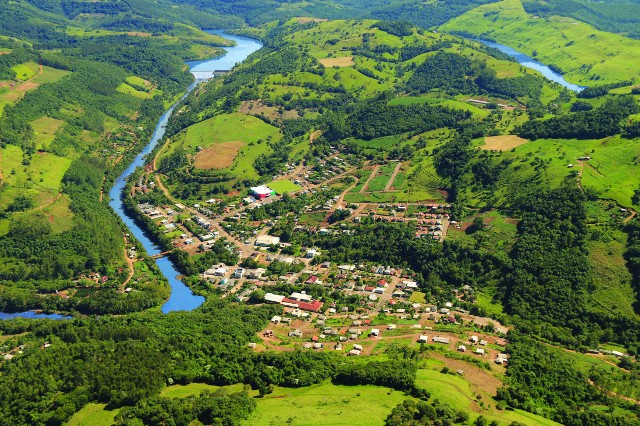 Leia mais sobre o artigo Justiça Federal concede indenização a moradora de Arvoredo afetada por rompimento de barragem em 2014 (30/05/2023)