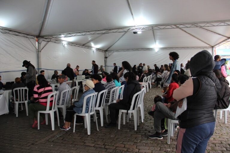 Leia mais sobre o artigo União de órgãos públicos oferece documentação e atendimento gratuito à população carente (10/05/2023)
