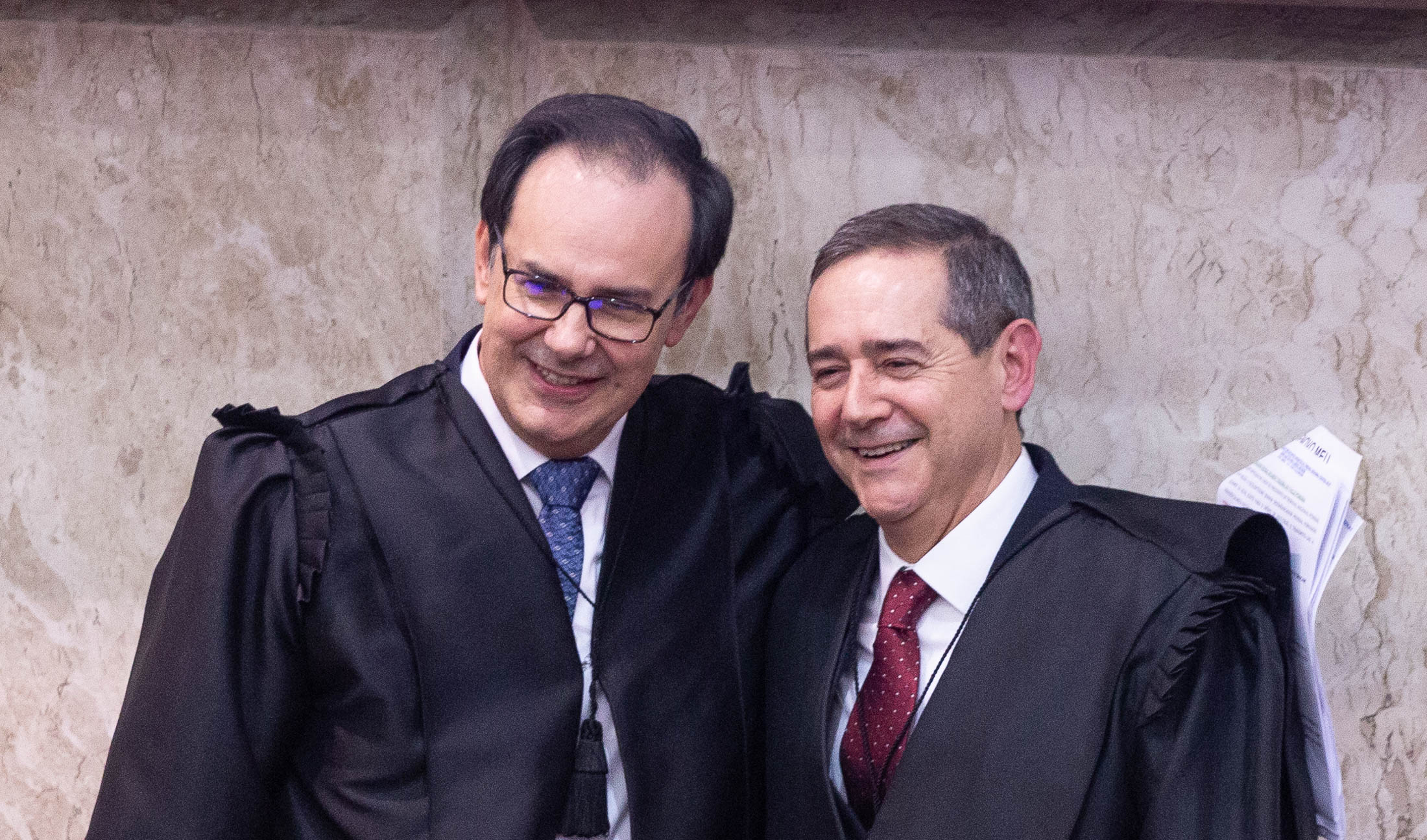 No momento, você está visualizando Desembargador Fernando Quadros da Silva assume como presidente do TRF4 (23/06/2023)