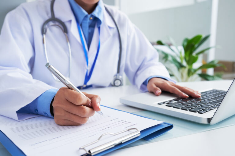 Leia mais sobre o artigo Médico consegue prorrogação de período de carência do pagamento do Fies (23/08/2023)