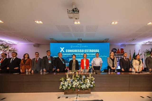 Leia mais sobre o artigo Diretor do Foro participa de Congresso de Direito Marítimo e Portuário (04/08/2023)