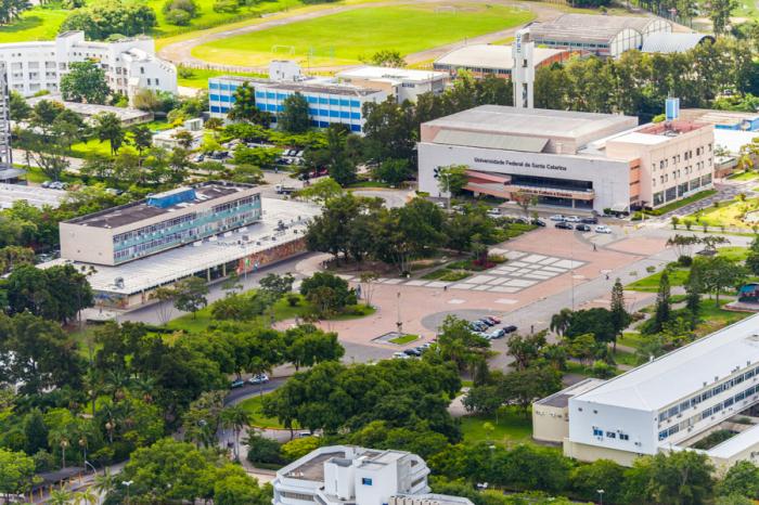Leia mais sobre o artigo UFSC não terá que pagar por fechamento de restaurantes universitários na pandemia (10/08/2023)