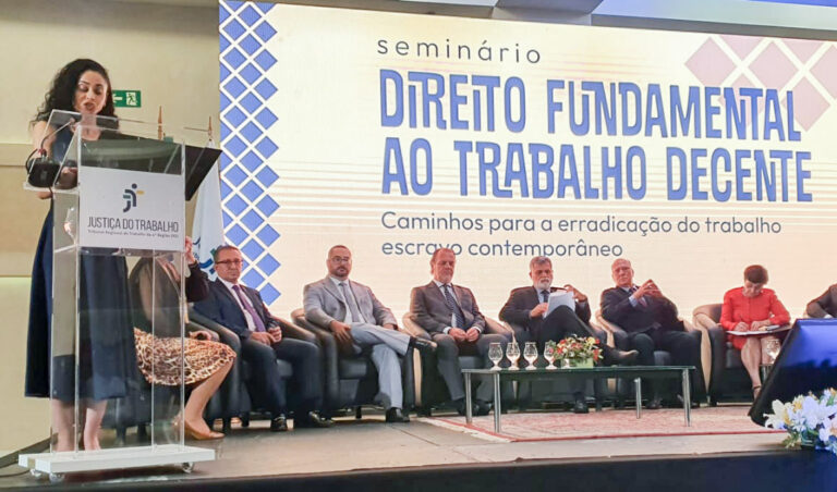 Leia mais sobre o artigo Seminário sobre combate ao trabalho escravo é promovido em parceria pela Emagis e Escola Judicial do TRT4 (28/02/2024)
