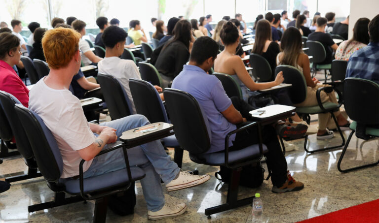Leia mais sobre o artigo Candidatos participam da prova para seleção de estágio na SJ de Curitiba nesta terça-feira (12) (12/03/2024)