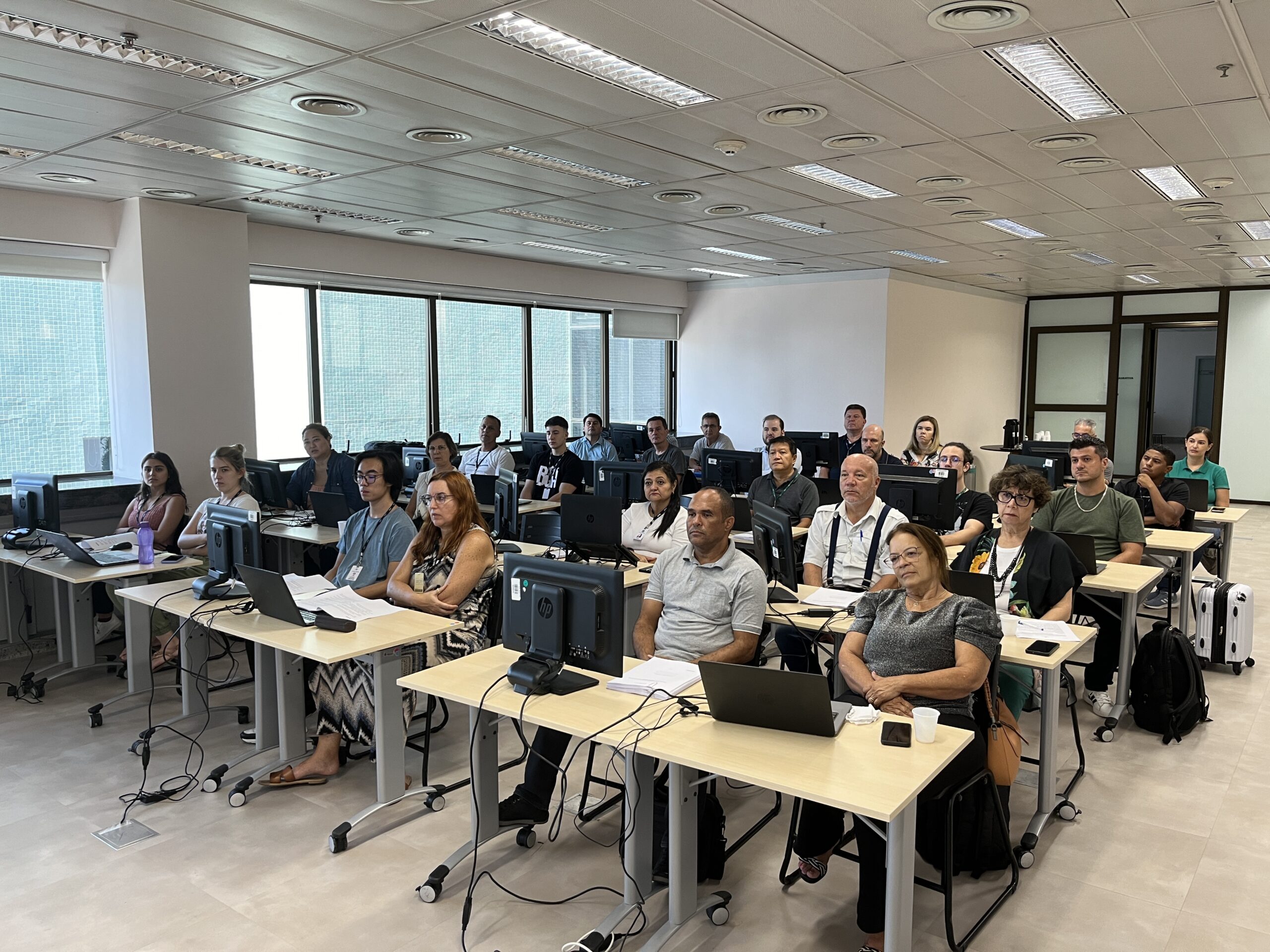 No momento, você está visualizando Divisão de Documentação e Memória da JFPR promove curso de Gestão Documental (21/03/2024)