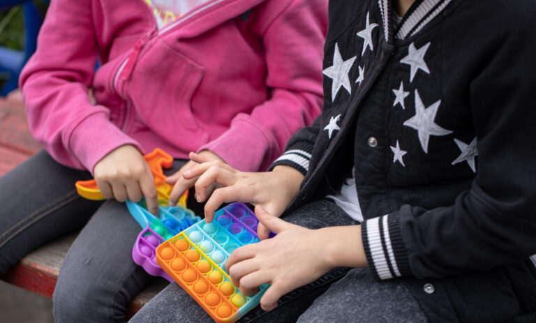 Leia mais sobre o artigo Escola de Curitiba terá que promover tratamento e atendimento adequado a alunos com TEA (05/03/2024)