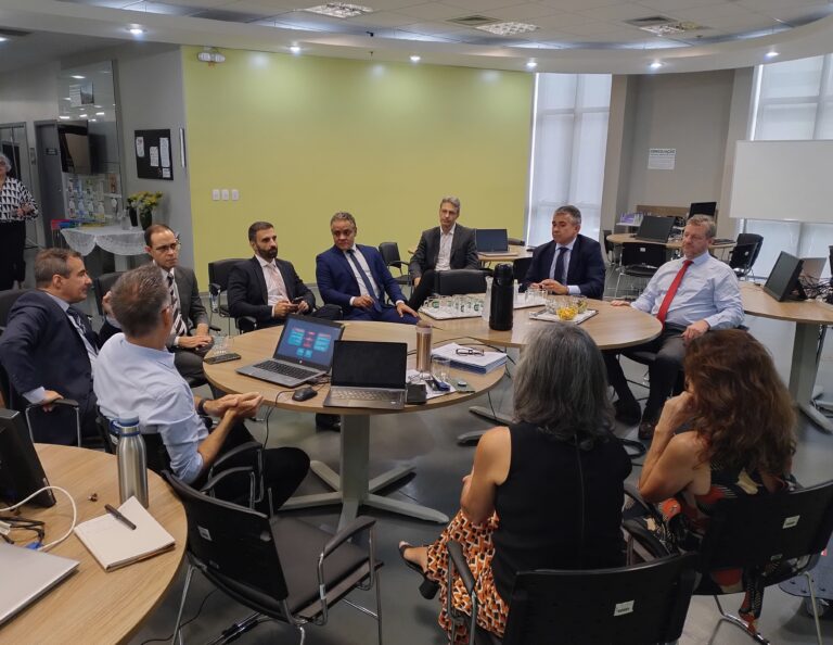 Leia mais sobre o artigo JFRS recebe visita técnica de juízes e servidores da JFRJ (05/03/2024)