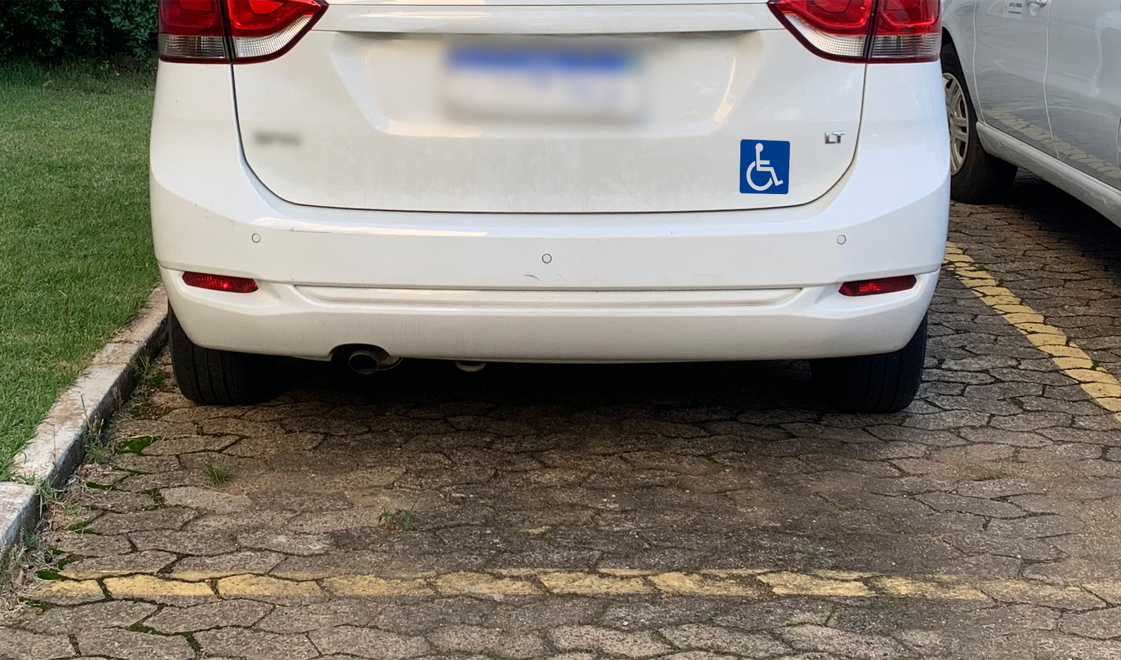 No momento, você está visualizando Mulher com deficiência garante direito a isenção do IPI sobre compra de veículo (18/04/2024)