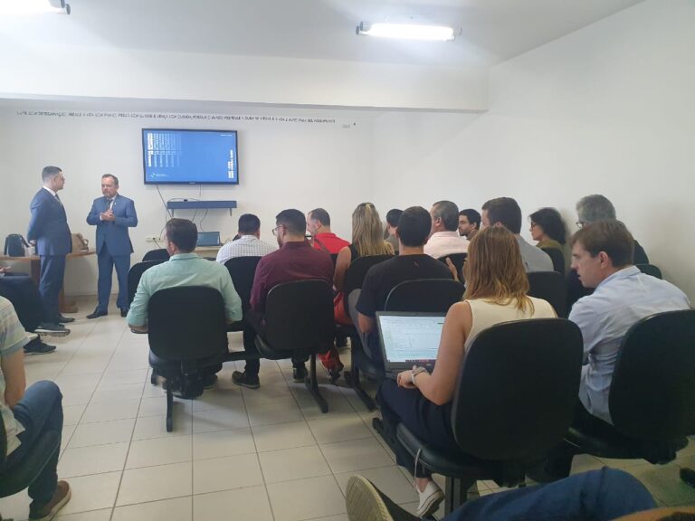 Leia mais sobre o artigo Blumenau sedia reunião do Comitê Técnico de Obras Nacional do CJF (07/11/2024)