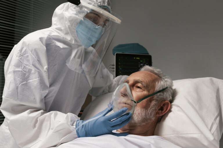 Leia mais sobre o artigo JFPR concede abatimento de 26% de saldo devedor do FIES a médica que atuou na pandemia  (28/11/2024)