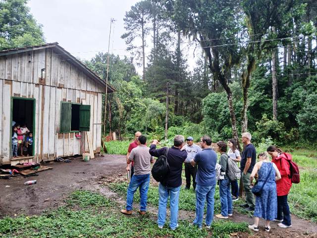 Leia mais sobre o artigo Justiça Federal realiza inspeção em área ocupada por indígenas na Flona de Três Barras (06/12/2024)