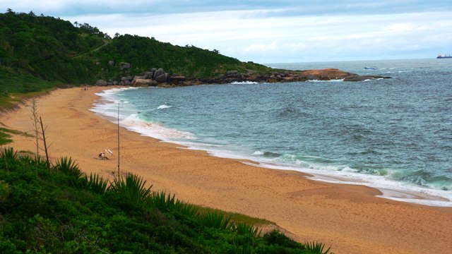 Leia mais sobre o artigo Justiça Federal nega suspensão de venda de terrenos da CEF na Praia de Taquarinhas (18/12/2024)