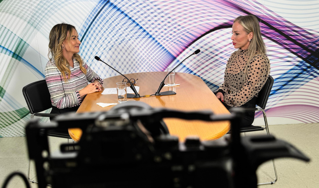 No momento, você está visualizando Sétimo episódio do podcast da Ouvidoria da Mulher do TRF4 já está disponível (19/12/2024)