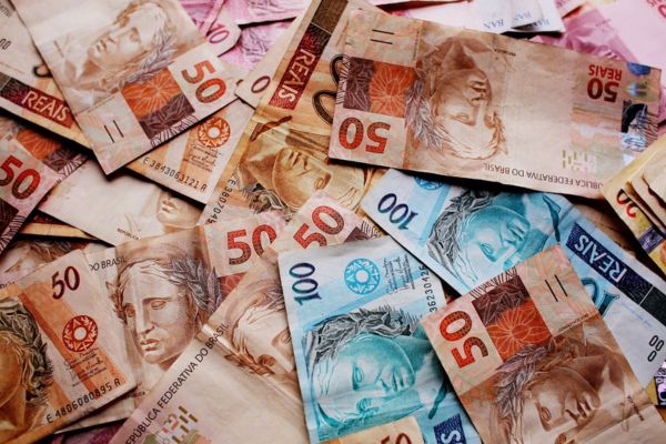 Leia mais sobre o artigo JFPR determina repasse de R$ 63 mi de espólio de ex-secretário municipal aos cofres de Maringá (07/02/2025)