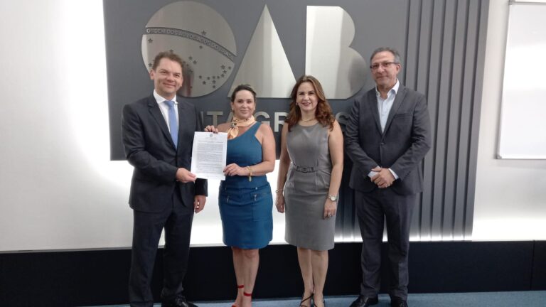 Leia mais sobre o artigo JF de Ponta Grossa e OAB firmam acordo de Advocacia Voluntária (19/02/2025)