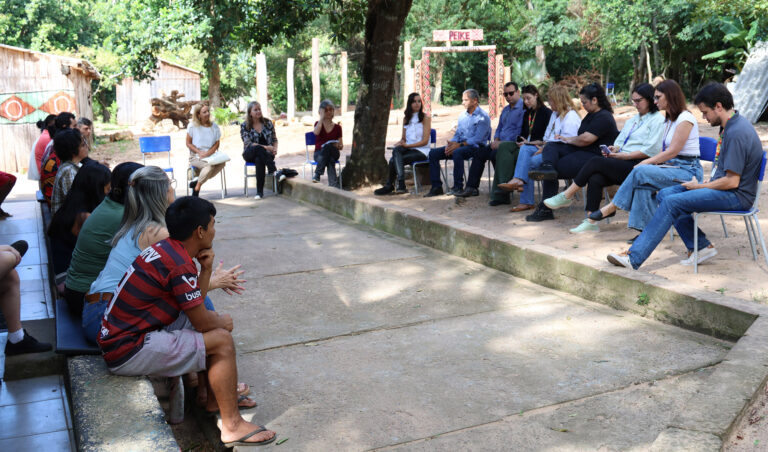 Leia mais sobre o artigo Audiência de Conciliação é realizada na Aldeia Pindó Mirim em Itapuã (18/03/2025)