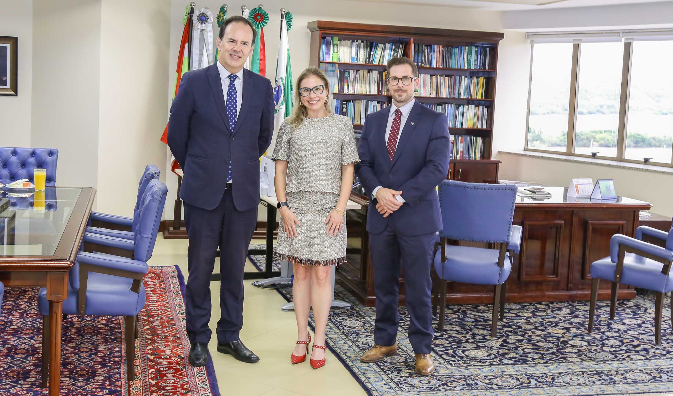 No momento, você está visualizando Presidente recebe procuradora regional federal da 4ª Região (02/04/2025)