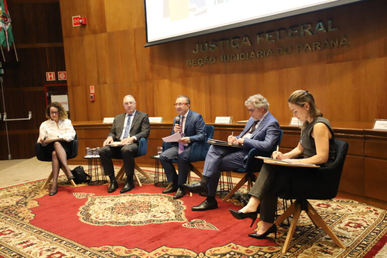 Leia mais sobre o artigo JF de Curitiba recebe Encontro Regional da Conciliação e da Justiça Restaurativa (09/05/2025)