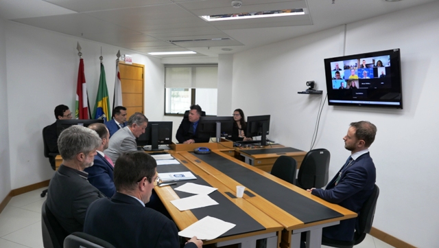 Leia mais sobre o artigo Acordo permite continuidade do licenciamento pelo IMA da Marina da Beira-Mar Norte (13/06/2025)