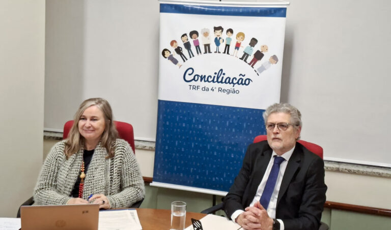 Leia mais sobre o artigo Fórum Ambiental debate caminhos para uma transição energética justa e inclusiva (24/06/2025)