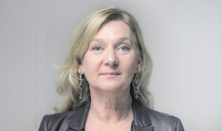 Leia mais sobre o artigo Juíza Ana Paula De Bortoli é nomeada para o cargo de desembargadora federal do TRF4 (11/07/2025)