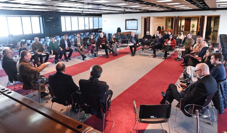 Leia mais sobre o artigo Sessão de conciliação inicia processo de regularização de área do INSS ocupada em Porto Alegre (18/08/2025)