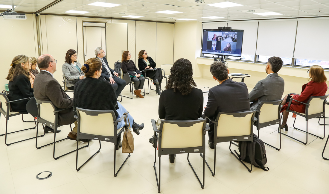 No momento, você está visualizando Escola de Magistrados e Servidores do TRF4 recebe visita técnica de equipe da Enfam (14/08/2025)