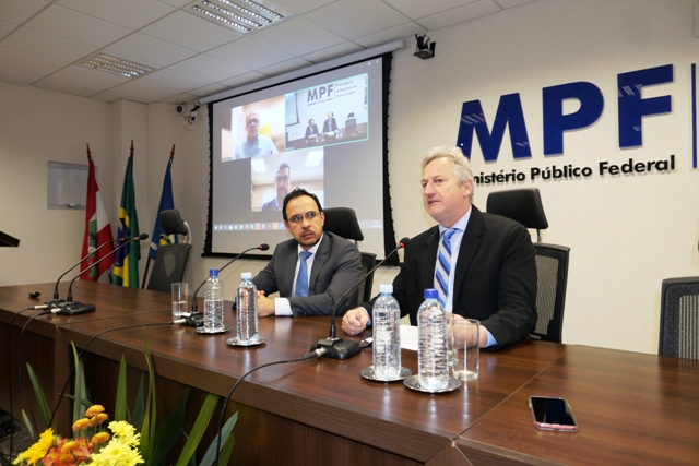 Leia mais sobre o artigo Diretor do Foro participa de encerramento de oficina sobre gestão de praias (26/09/2025)