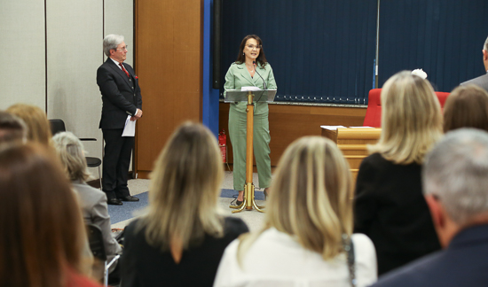 Leia mais sobre o artigo TRF4 recebe lançamento de livro sobre o ministro José Néri da Silveira (25/09/2025)