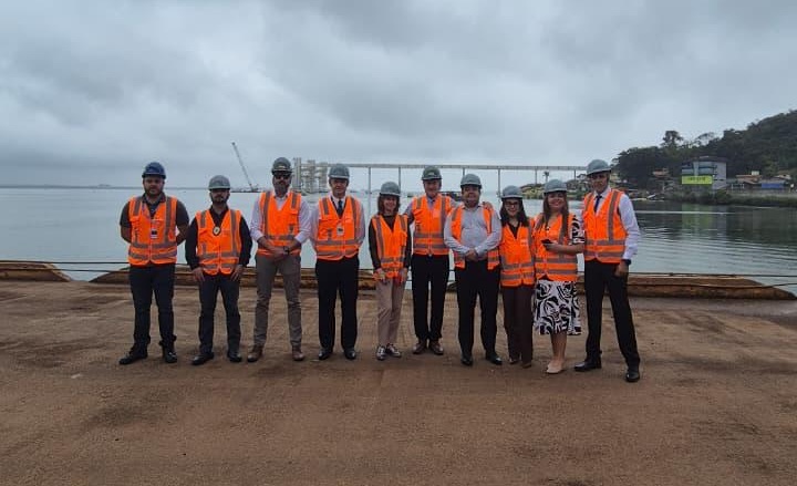 Leia mais sobre o artigo Direção do Foro da JFSC visita UAA e Porto de São Francisco do Sul (08/10/2025)