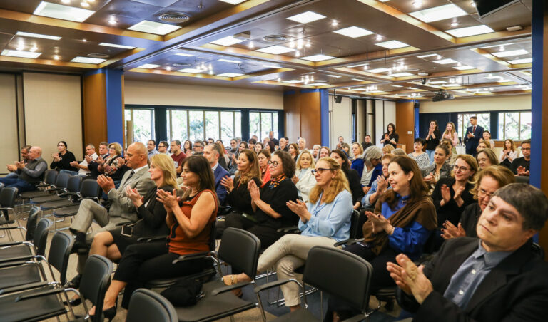 Leia mais sobre o artigo TRF4 homenageia os servidores que completam 30 anos de carreira em 2025 (20/10/2025)